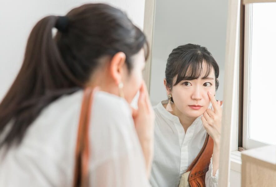 【医師監修】クマ取り・目の下のたるみ取りにおすすめのクリニック15選！クマができる原因と取る方法も解説