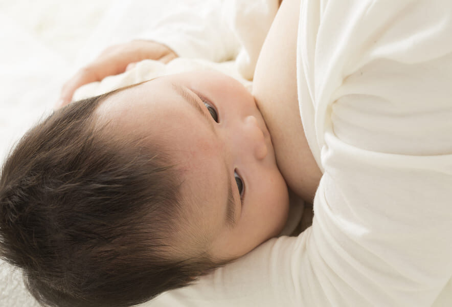 授乳中でもOK！授乳期のママ向けおすすめナイトブラ4選